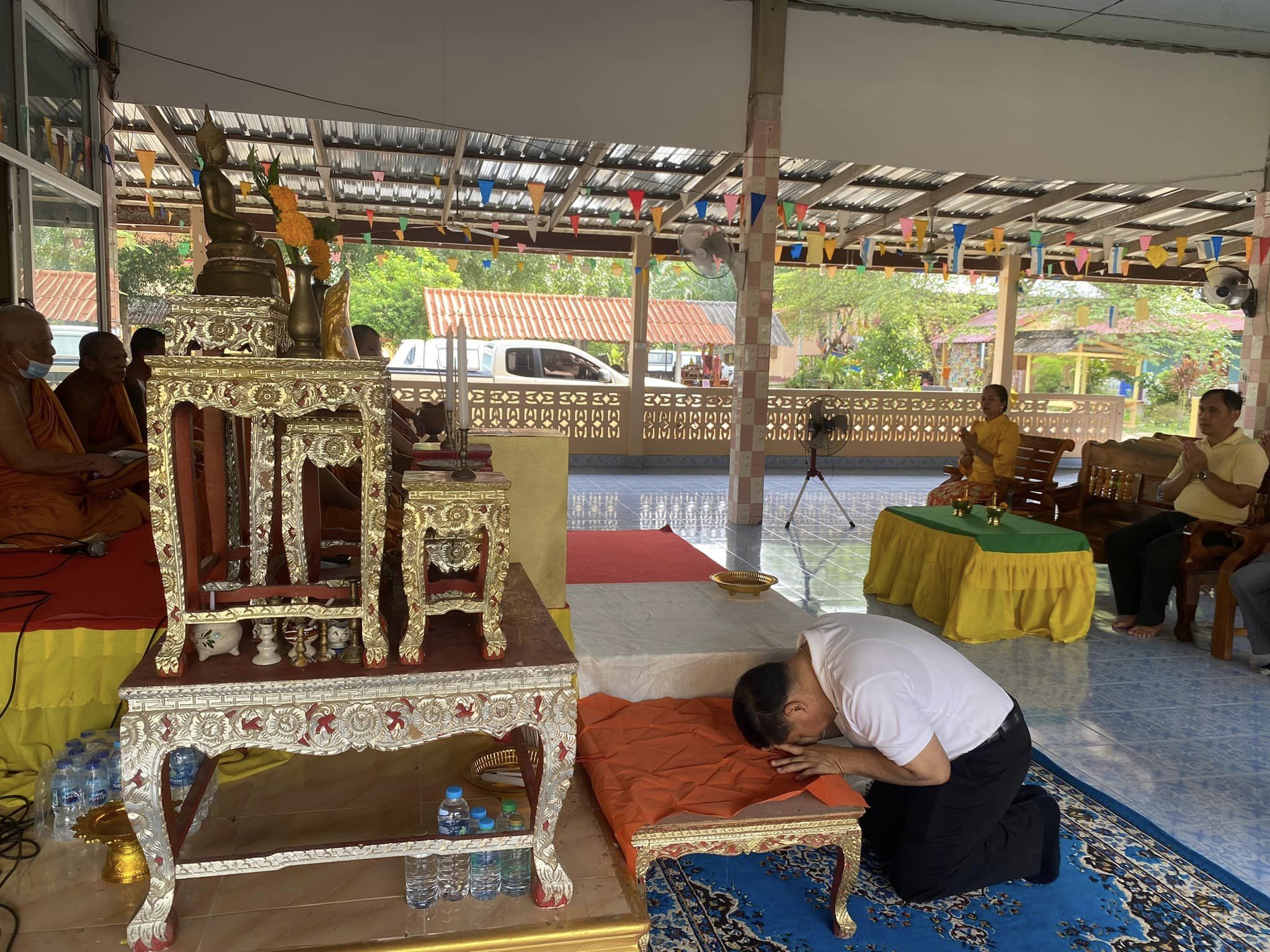 ✨ วัน พฤหัสบดี ที่ 27 กรกฎาคม พ.ศ.2566

เทศบาลตำบลกะปาง ได้จัดกิจกรรมถวายปิ่นโตเพื่อถวายเป็นพระราชกุศล ในโอกาสวันเฉลิมพระชนมพรรษา พระบาทสมเด็จพระเจ้าอยู่หัว 28 กรกฎาคม 2566 ณ วัดราษฎร์ปรีชา(กะโสมใต้)