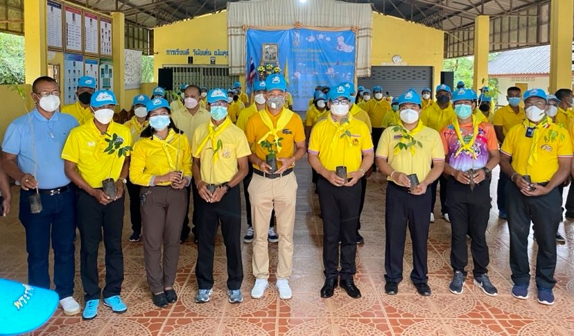 วันพฤหัสบดี ที่ 21 ตุลาคม 2564 เวลา 08.00 น. อำเภอทุ่งสงร่วมกับเทศบาลตำบลกะปาง กำนัน ผู้ใหญ่บ้าน ผู้นำชุมชน ประชาชนจิตอาสาพื้นที่ตำบลกะปาง จัด #กิจกรรมวันต้นไม้ประจำปีของชาติประจำปี2564 เพื่อน้อมรำลึ