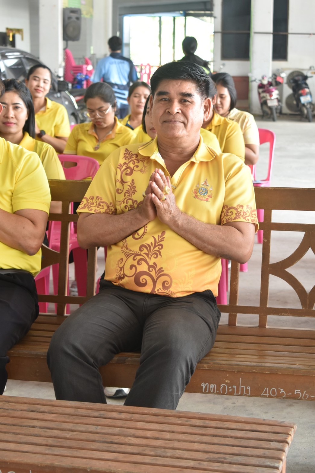 พิธีเจริญพระพุทธมนต์และเจริญจิตตภาวนา เพื่อถวายพระราชกุศลแต่พระบาทสมเด็จพระบรมชนกาธิเบศร มหาภูมิพลอดุลยเดชมหาราช บรมนาถบพิตร เนื่องในโอกาสวันคล้ายวันพระบรมราชสมภพ วันชาติ และวันพ่อแห่งชาติ (5 ธันวาคม 2567) 🌳🥰

วันที่ 3 ธันวาคม 2567 เวลา 13.30 น. ณ สำนักงานเทศบาลตำบลกะปาง  ตำบลกะปาง  อำเภอทุ่งสง จังหวัดนครศรีธรรมราช 
💛นายทรงยศ กรุณา รองนายกเทศมนตรี รักษาราชการแทน นายกเทศมนตรีตำบลกะปาง  พร้อมด้วย นายชลิต ไทยทอง ปลัดเทศบาล นางสาว กัลญา รอดแก้ว รองปลัดเทศบาล นางณิชากานต์ พรหมเพศ หัวหน้าสำนักปลัด พนักงานเทศบาลตำบลกะปาง  ร่วมพิธีเจริญพระพุทธมนต์และเจริญจิตตภาวนา เพื่อถวายพระราชกุศลแต่พระบาทสมเด็จพระบรมชนกาธิเบศร มหาภูมิพลอดุลยเดชมหาราช บรมนาถบพิตร เนื่องในโอกาสวันคล้ายวันพระบรมราชสมภพ วันชาติ และวันพ่อแห่งชาติ (5 ธันวาคม 2567) 🌳🥰