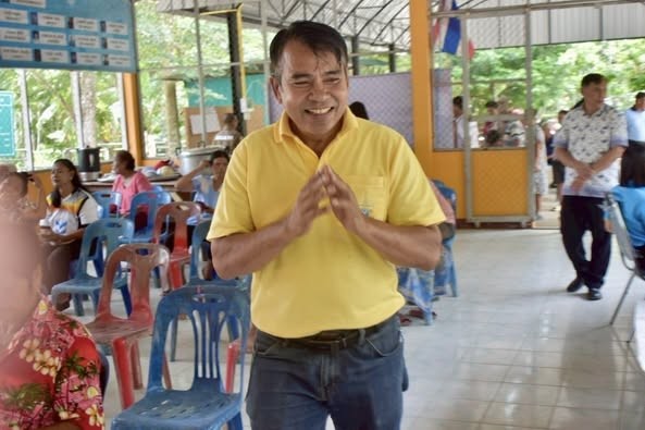 วันศุกร์ ที่11 เมษายน 2568 เวลา 13.00 น. 
นายอุทัย จงสวัสดิ์ นายกเทศมนตรีตำบลกะปาง พร้อมด้วย คณะผู้บริหาร นายชลิต ไทยทอง ปลัดเทศบาล งานวิเคราะห์นโยบายและแผน และพนักงานเทศบาลตำบลกะปาง ลงประชาคม ทบทวนการจัดทำแผนพัฒนาท้องถิ่น (พ.ศ.2566-2570) ประจำปีงบประมาณ 2568 เพื่อรับฟังความต้องการ ปัญหาความเดือดร้อนและร่วมกันหาแนวทางในการพัฒนาหมู่บ้านและตำบล โดยจะนำข้อมูลโครงการ/กิจกรรม บรรจุในแผนพัฒนาท้องถิ่นประจำปี และเพื่อพิจารณานำเข้าเทศบัญญัติงบประมาณรายจ่ายประจำปี หรือขอรับการสนับสนุนงบประมาณจากหน่วยงานอื่นๆ ที่เกี่ยวข้องต่อไป  ณ ศาลาประชุมประจำหมู่บ้านหมู่ที่10 ตำบลกะปาง อำเภอทุ่งสง จังหวัดนครศรีธรรมราช